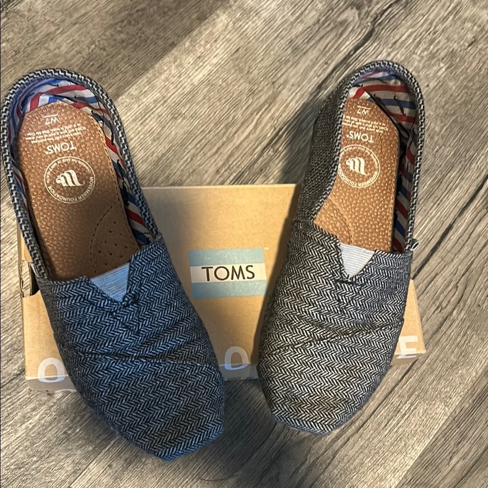 Toms Gray Herringbone Slip-On Shoes